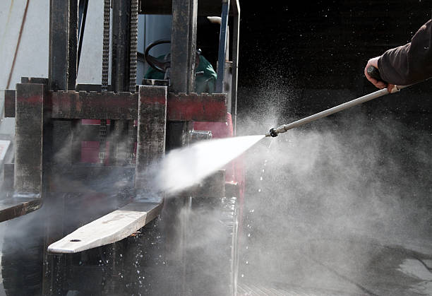 Best Local Pressure Washing Services  in East Marion, NY